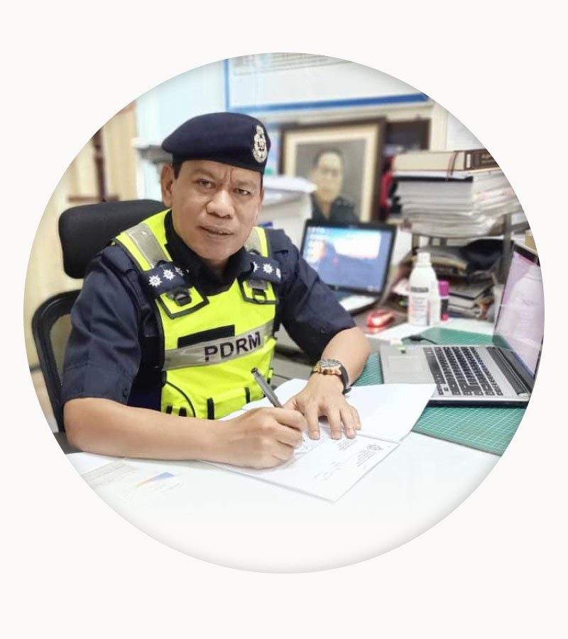 DSP DR MOHD ROSLAN MOHD TAHIR, HEAD OF NUSA BESTARI POLICE STATION