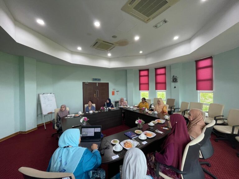 Faculty of Education Visits UPSI's National Child Development Research Centre (3)